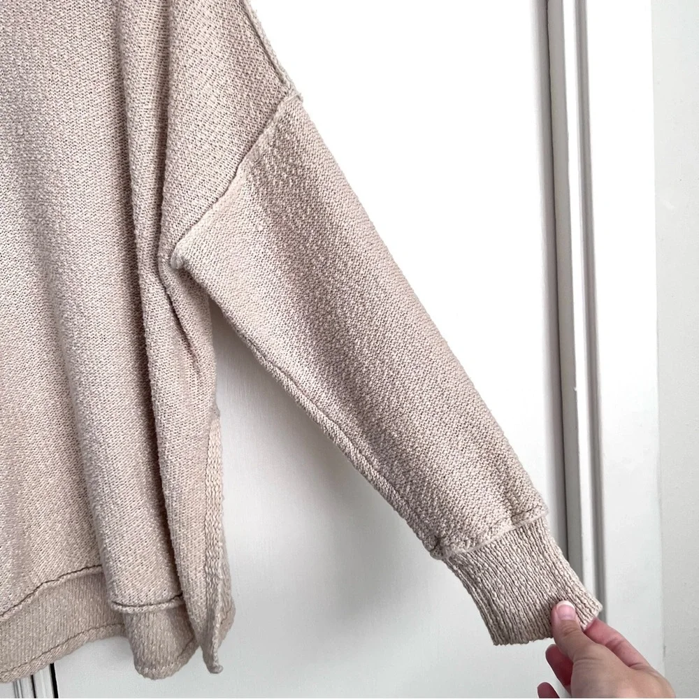 Aerie Long Sleeve Knit Sweater in Oatmeal Raw Seam Split Hem Size Large - Picture 3 of 8